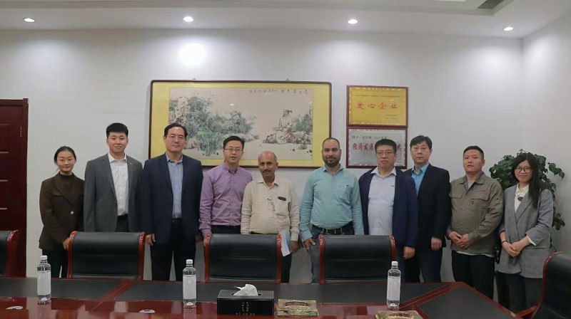 印度客戶來(lái)我公司參觀考察。